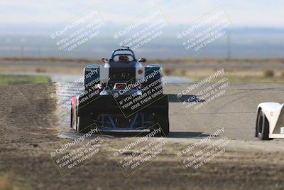 media/Oct-26-2025-CalClub SCCA (Sun) [[8ce1e69566]]/Group 6/Grapevine/